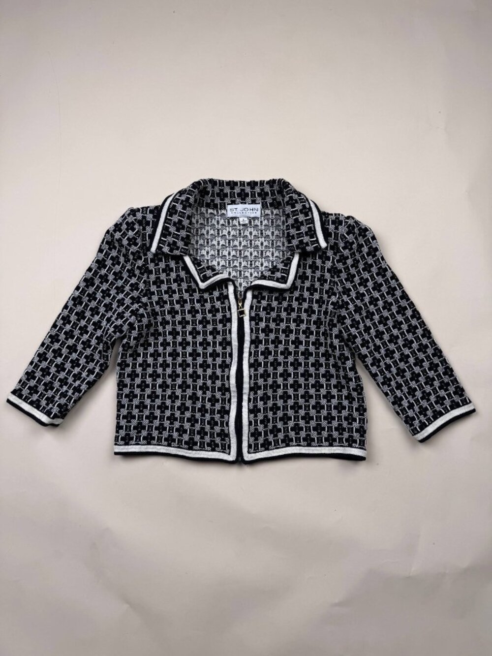 St. John collection jacket knit black white suit blazer size 8 - excellent